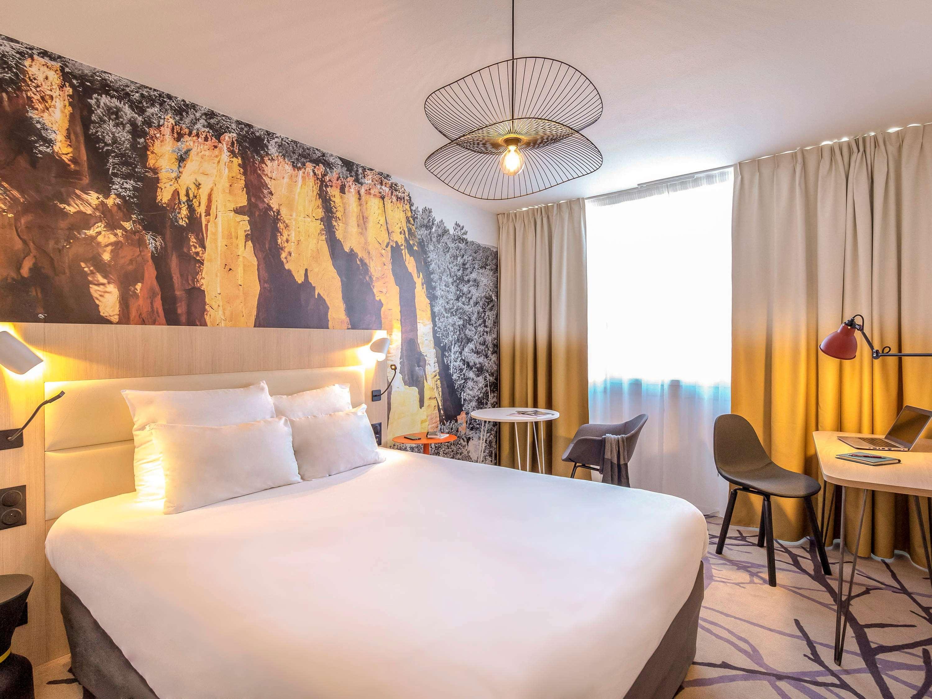 Mercure Кавайон Екстериор снимка