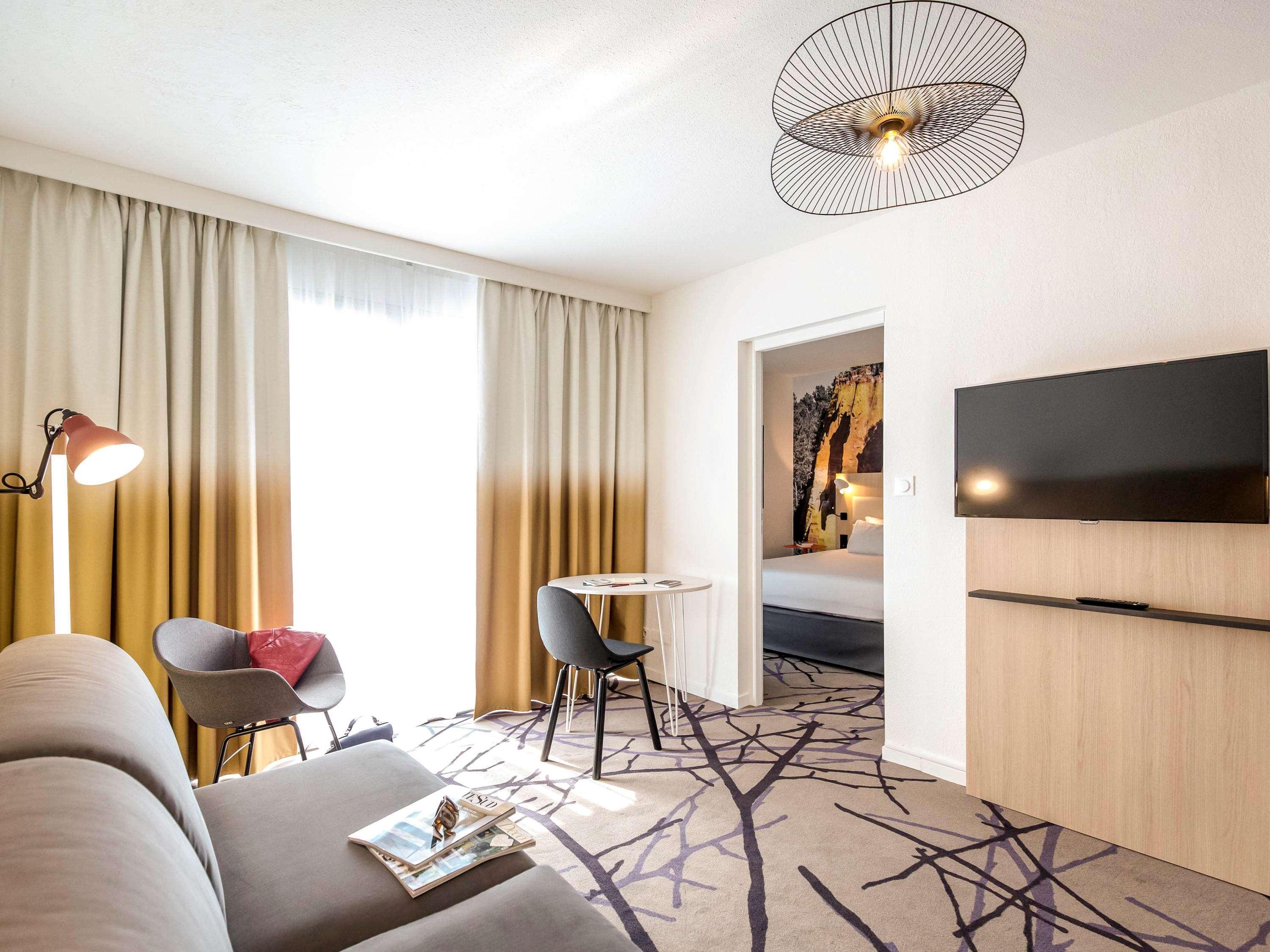 Mercure Кавайон Екстериор снимка