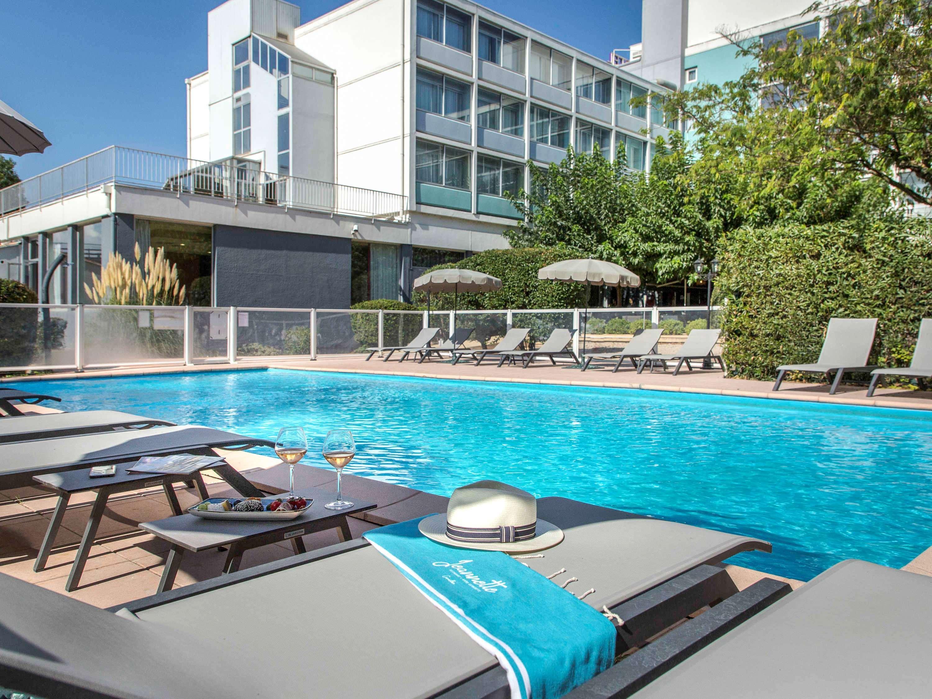 Mercure Кавайон Екстериор снимка