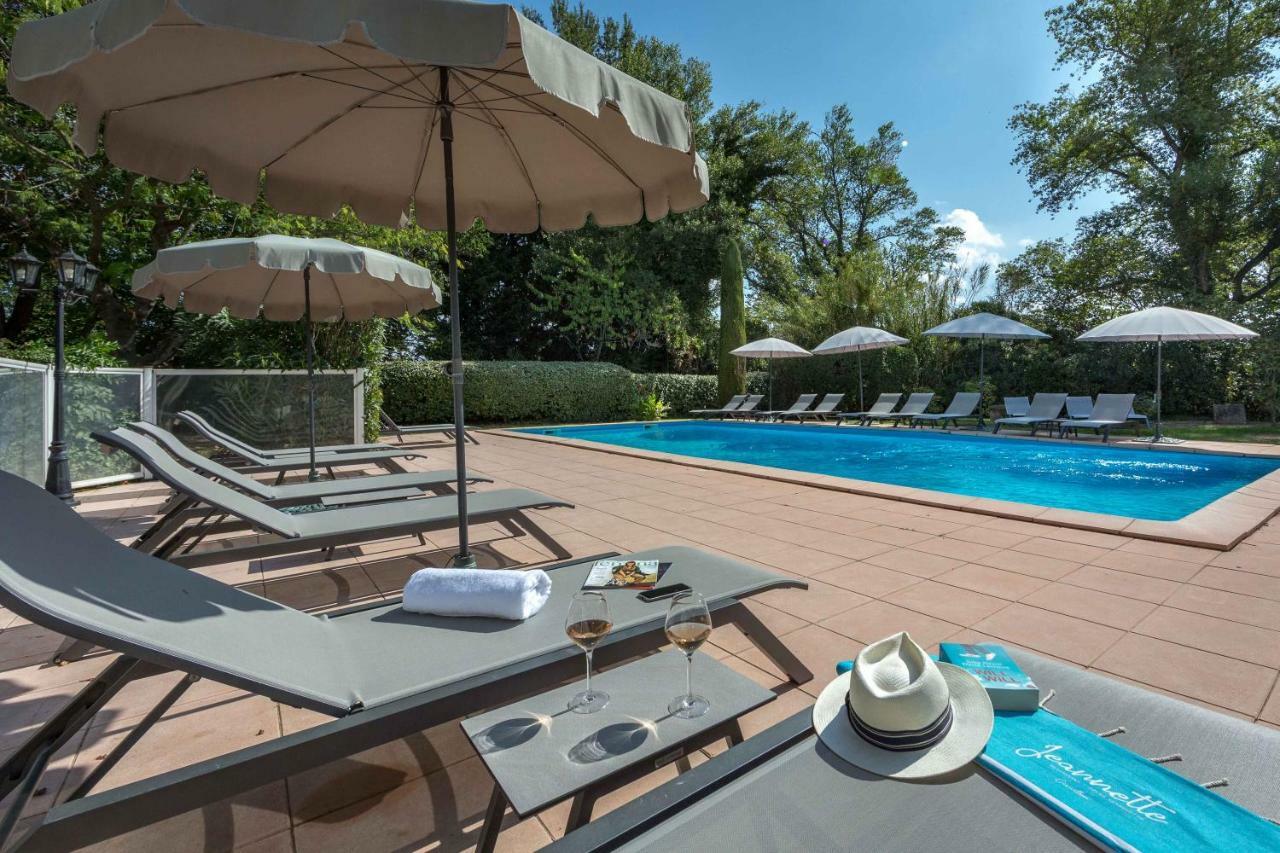 Mercure Кавайон Екстериор снимка